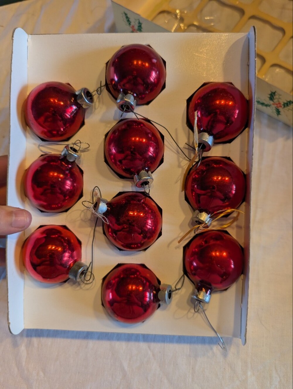 2/50$ Vintage Red Glass Holiday Ball Ornaments